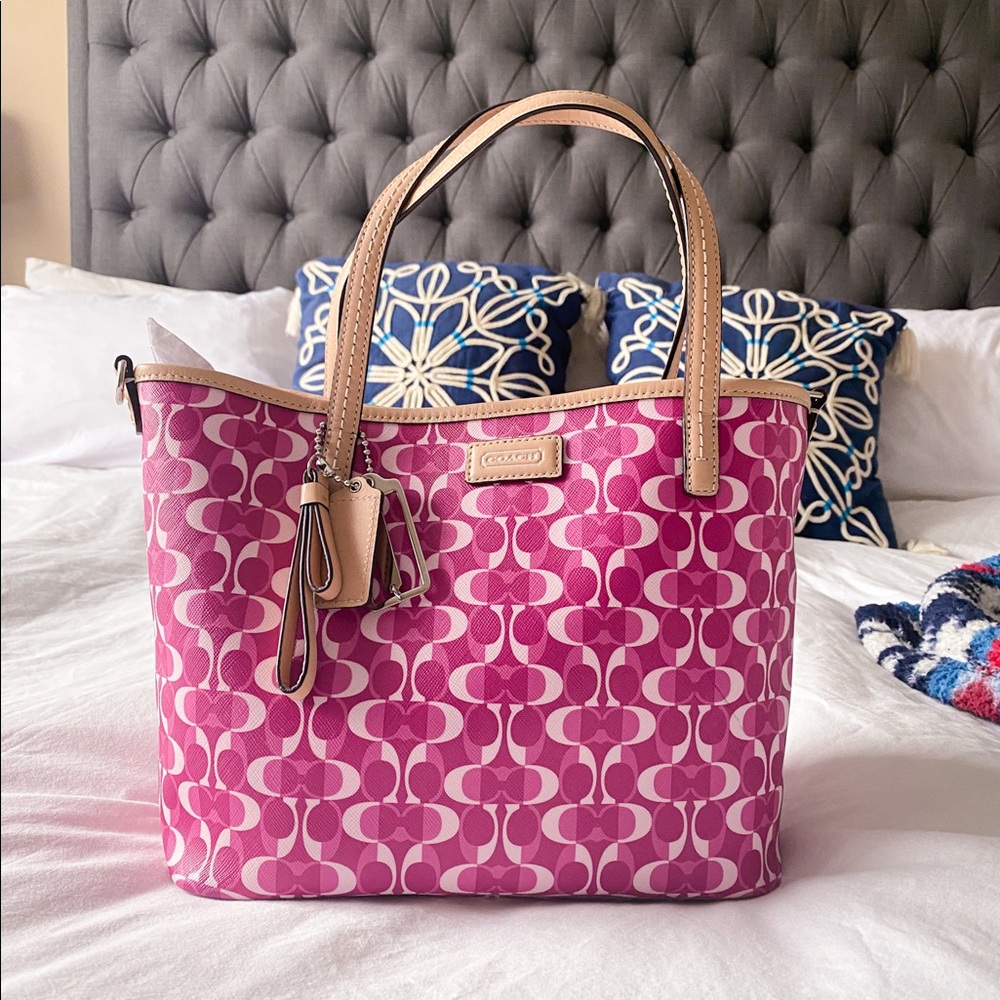 Coach signature mini purse tote in pink
